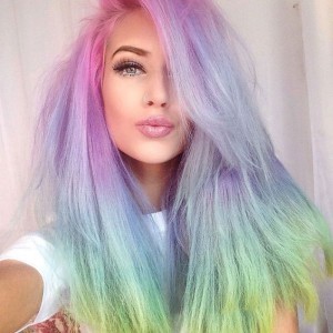 Разноцветные волосы - хит сезона